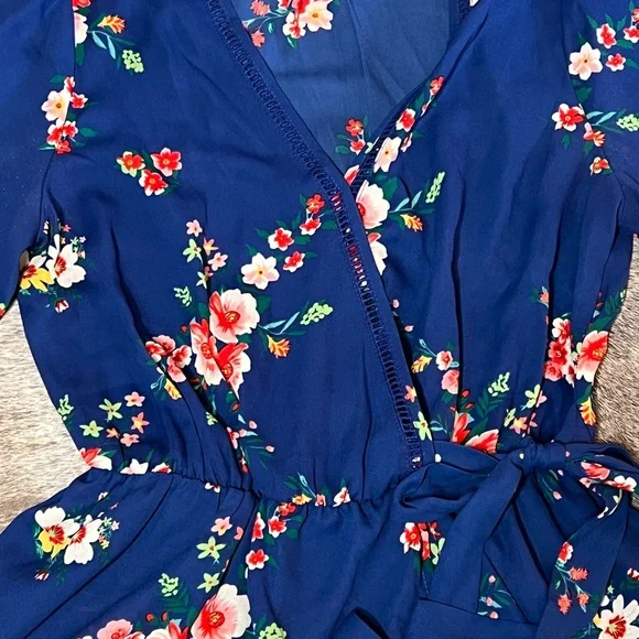 Floral Blue Shirt - Picture 2 of 2